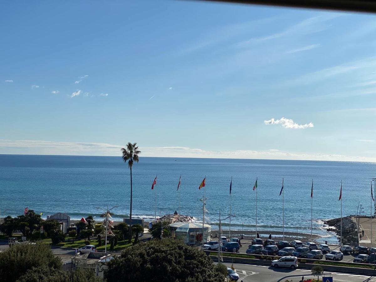 Casa Al Mare Διαμέρισμα Varazze Εξωτερικό φωτογραφία