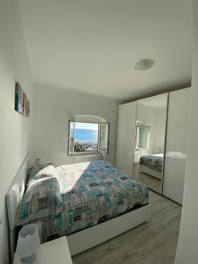 Casa Al Mare Διαμέρισμα Varazze Εξωτερικό φωτογραφία